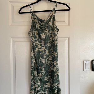 Urban Outfitters Green Floral Mini Dress - Size XS, Lightly Worn
